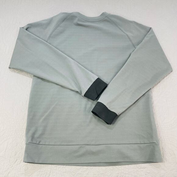 BYLT Sweatshirt Men Medium Grey Black Crewneck Premium Pullover Performance Tech - Picture 6 of 8